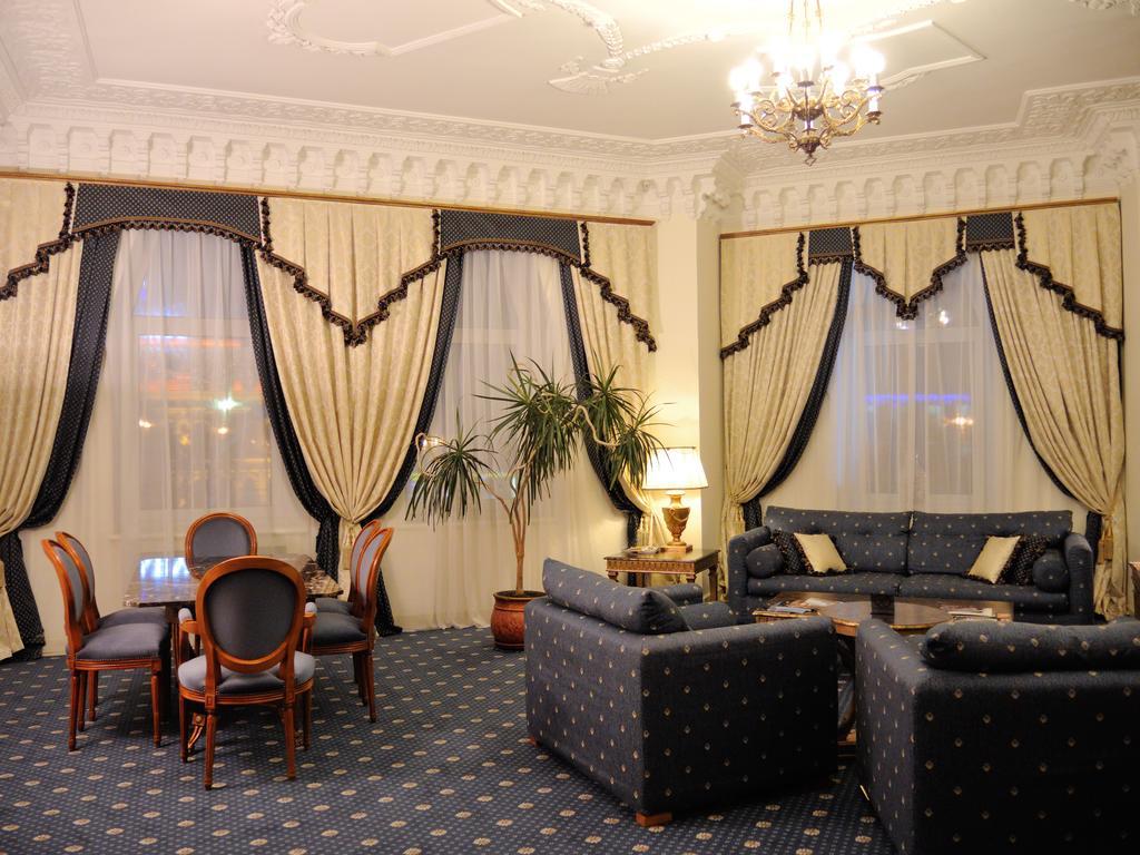 แกรนด์โฮเต็ล ยูเครน Hotel นิปโปร ภายนอก รูปภาพ