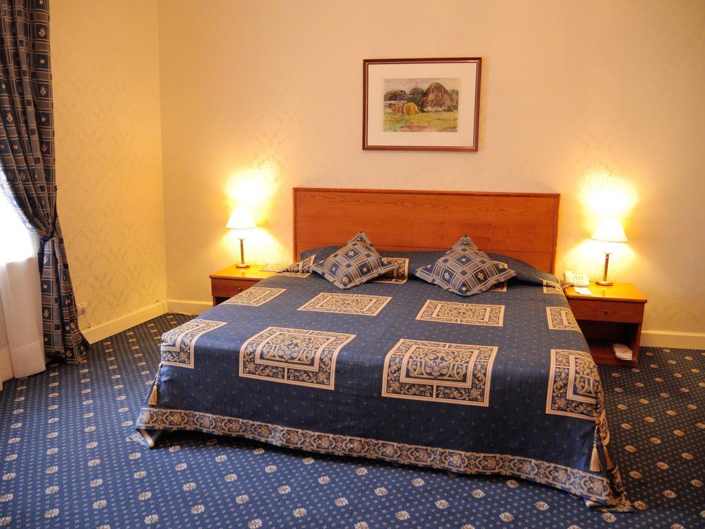 แกรนด์โฮเต็ล ยูเครน Hotel นิปโปร ภายนอก รูปภาพ