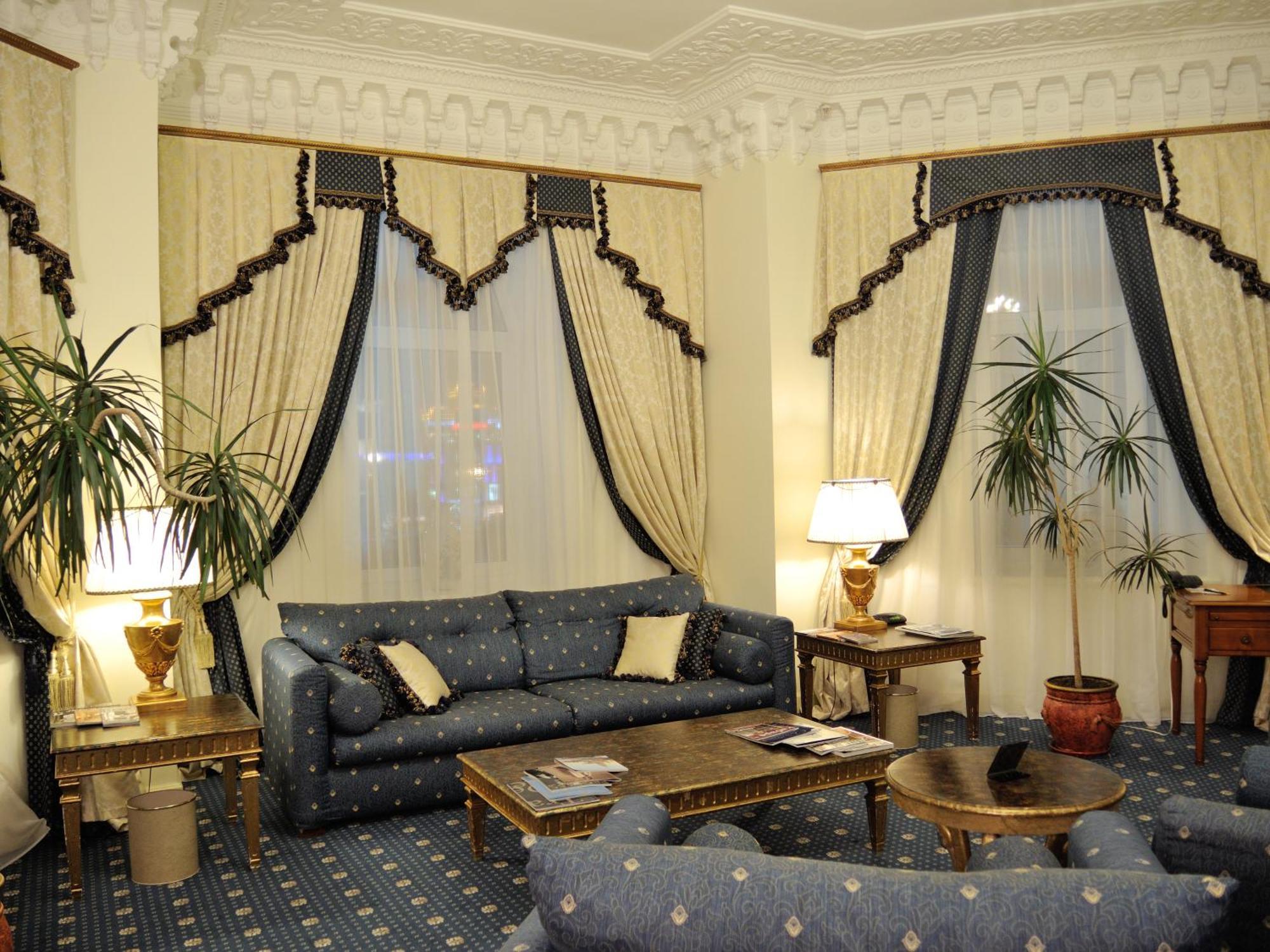 แกรนด์โฮเต็ล ยูเครน Hotel นิปโปร ภายนอก รูปภาพ