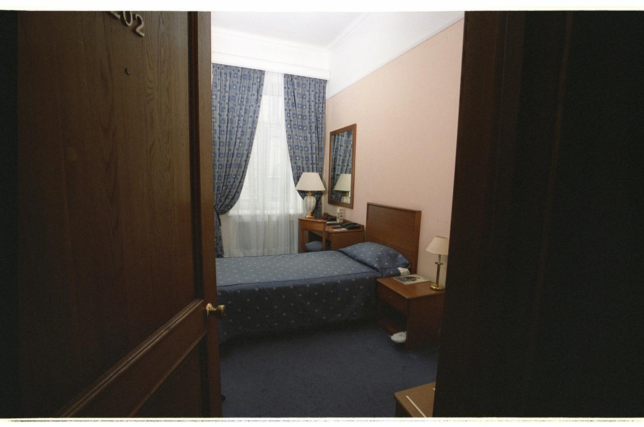 แกรนด์โฮเต็ล ยูเครน Hotel นิปโปร ภายนอก รูปภาพ